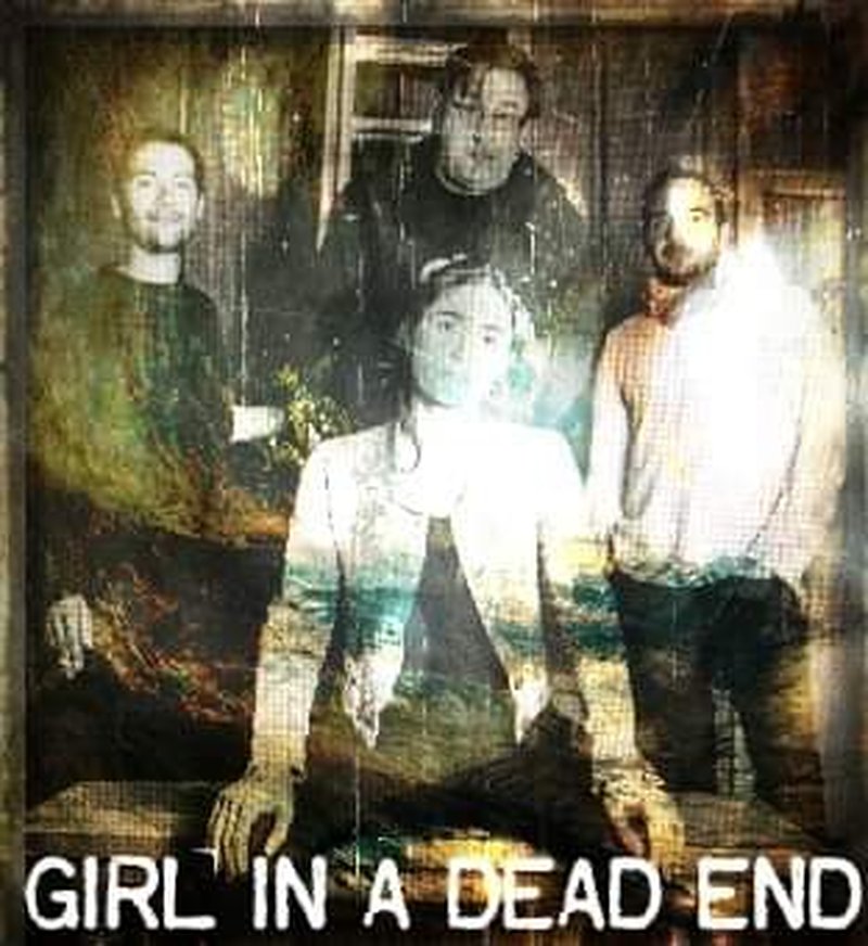 GirL iN a DeAd enD — pose du groupe